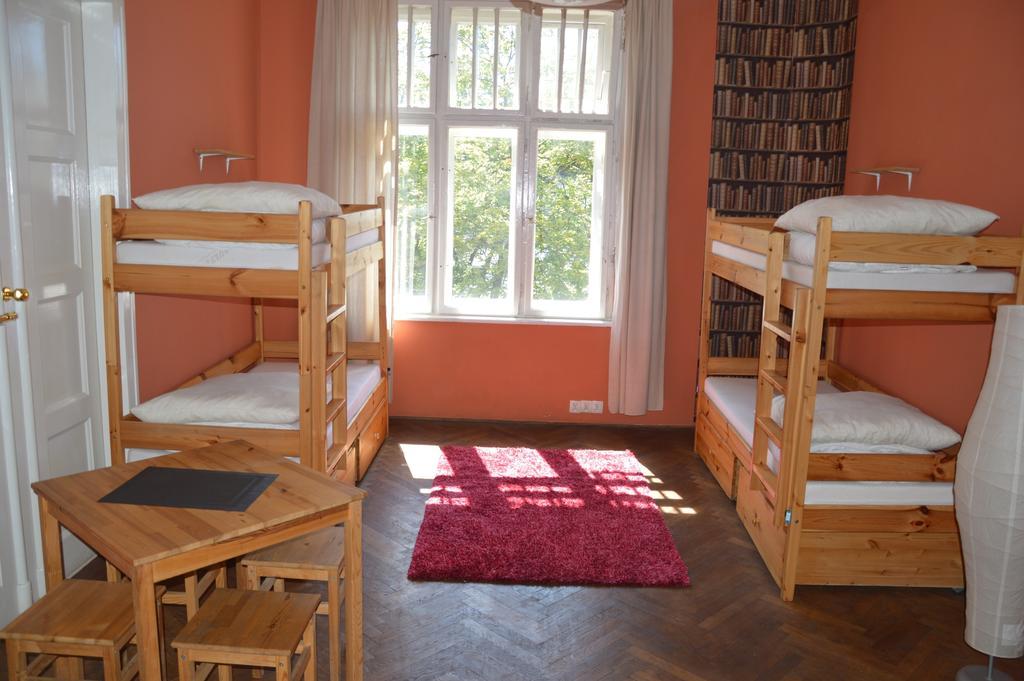 Old Walls Hostel Краків Номер фото