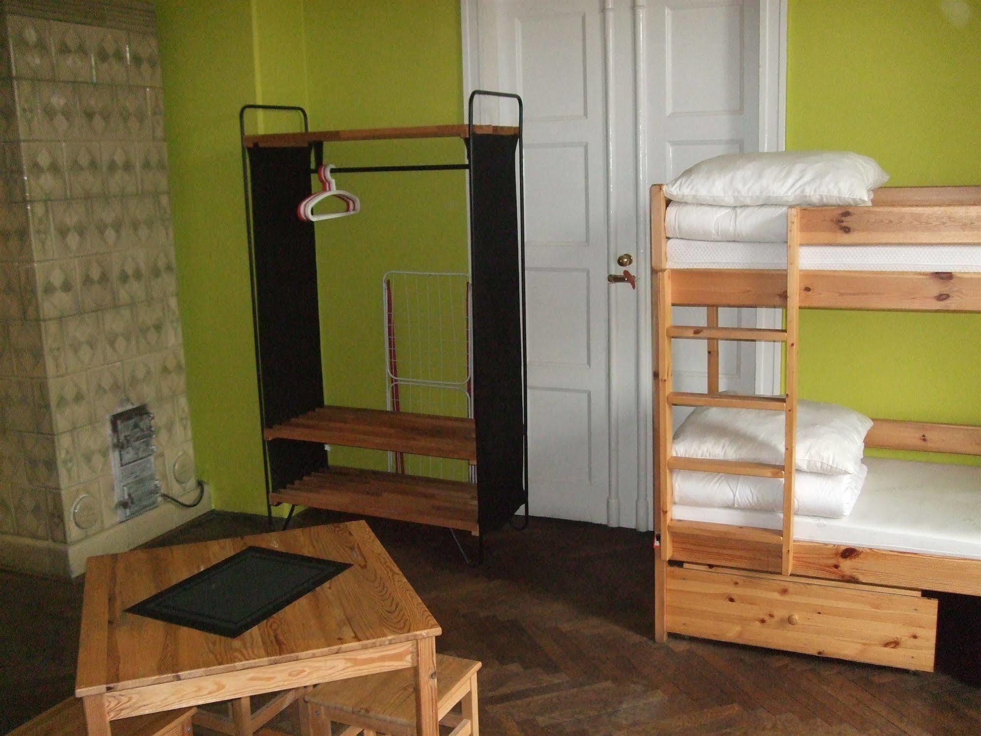 Old Walls Hostel Краків Екстер'єр фото