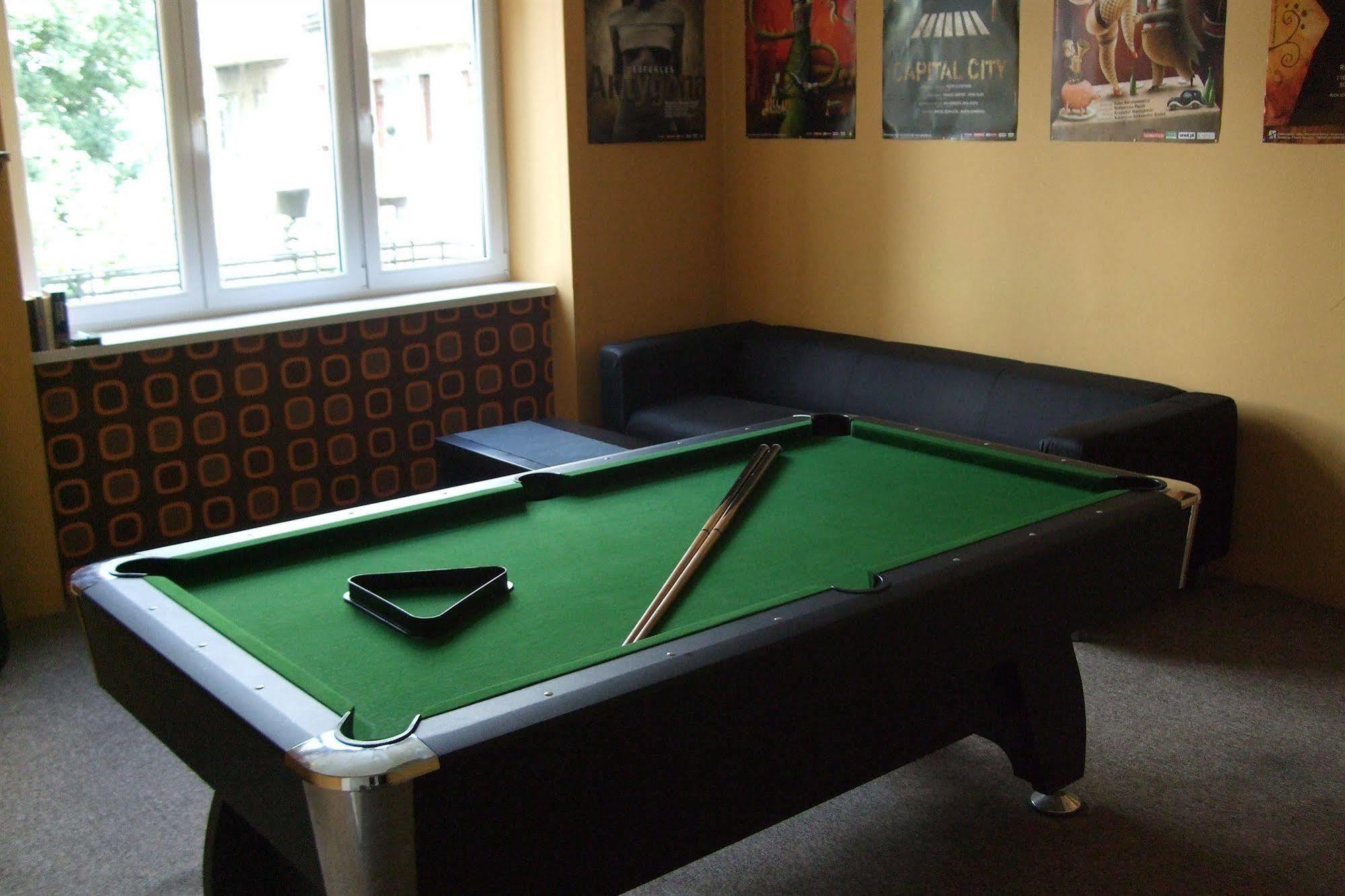 Old Walls Hostel Краків Екстер'єр фото